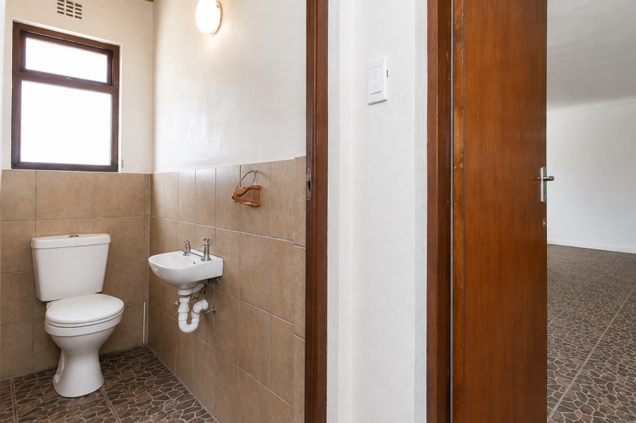 7 Bedroom Property for Sale in Kleinbaai Western Cape